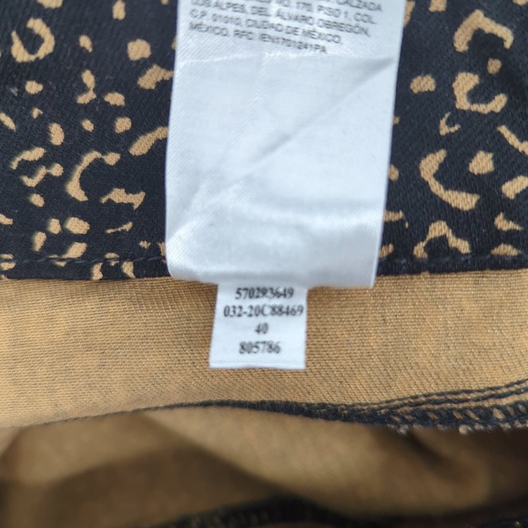 EUC Chico's Reverse Leopard Jeggings Womens US 2 Chicos 00 Faux Pockets - Picture 7 of 7
